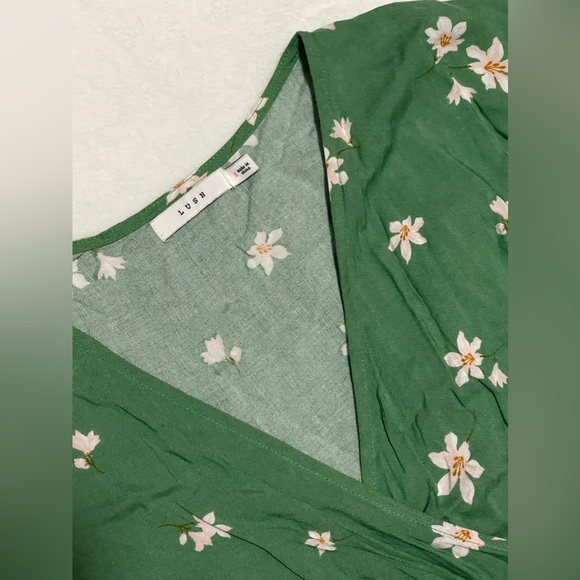 Green Spring Romper Short - Picture 2 of 2